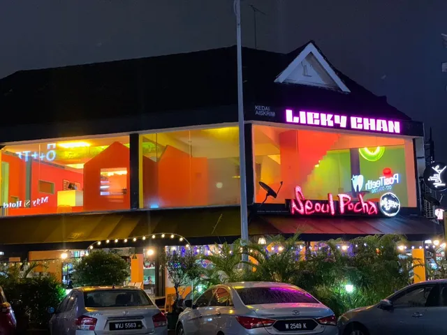 Licky Chan @ XO Chinatown