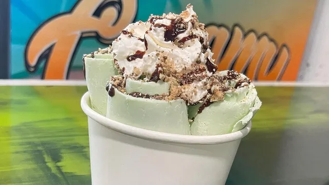 Creamy rolls ice cream shop