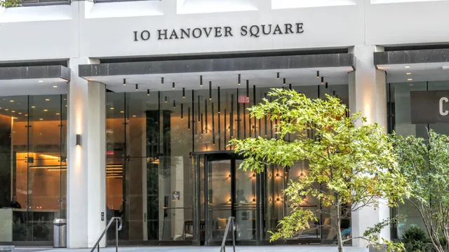 10 Hanover Square
