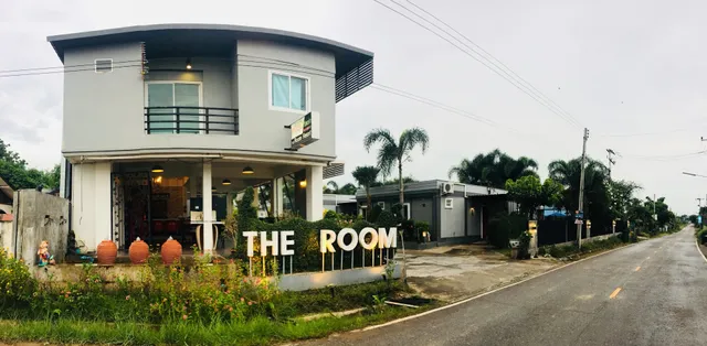 THE ROOM RESORT