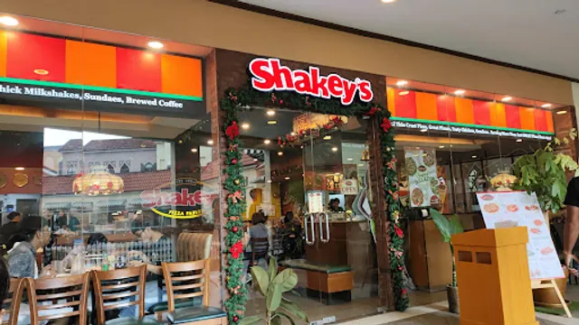 Shakey's Pizza Parlor Venice Grand Canal Mall