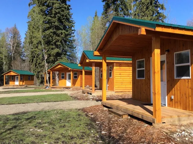 Tête Jaune Lodge - Campground
