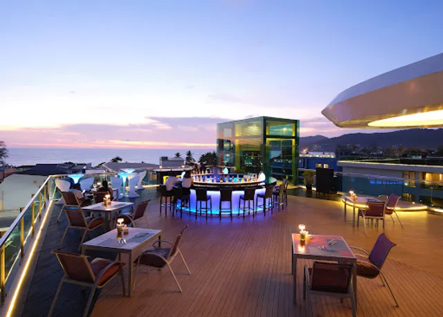 Kee Sky Lounge - Rooftop