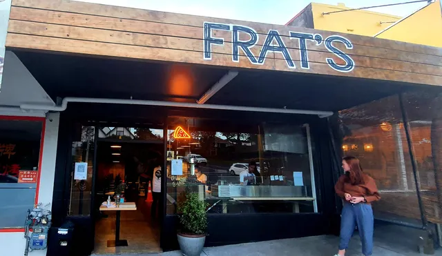 Frat’s Pizza