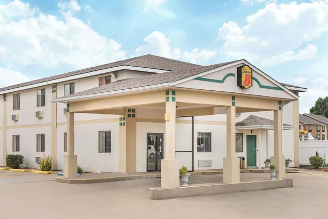 Super 8 by Wyndham Sikeston/Miner Area