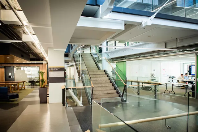 Kāpuhipuhi Wellington Uni-Professional