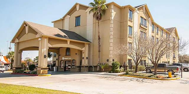 Holiday Inn Express & Suites Houston North InterContinental by IHG