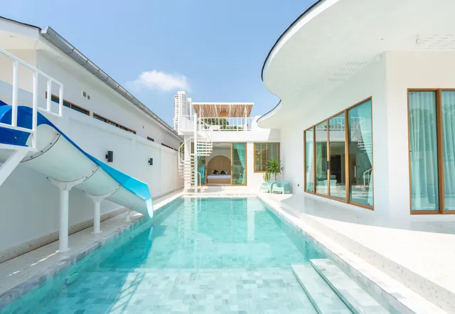 White Villa Jomtien Beach Pattaya