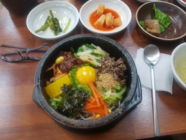 아그집쭈꾸미볶음전문점