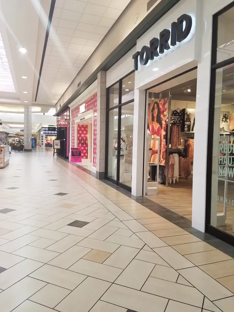 Victoria's Secret & PINK