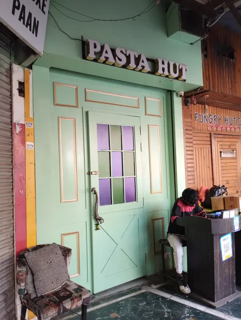 Pasta Hut