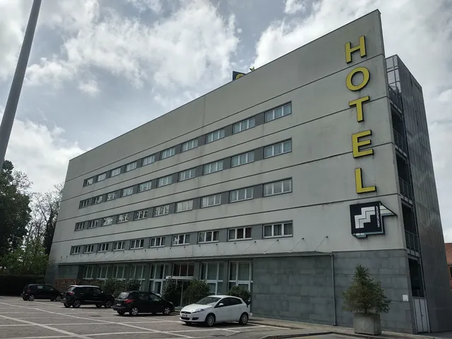 Hotel Capital