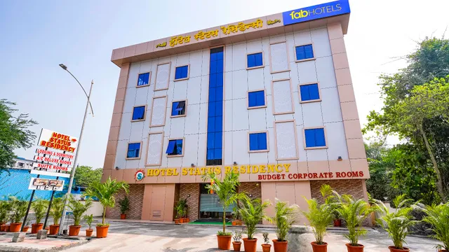 FabHotel Status Residency