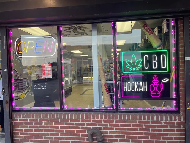 Cloud Empire 2 smokeshop