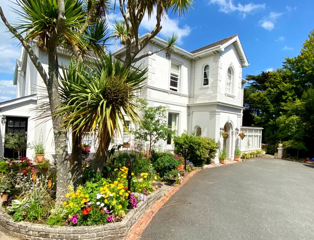 Muntham Luxury Holiday Apartments and Town House Torquay