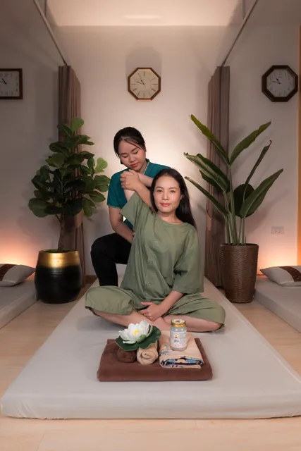 Phuket Island Massage spa And Nail Gel (ภูเก็ตไอแลนด์ นวดเพื่อสุขภาพและทำเล็บ)