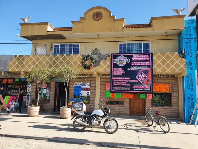 Los Panchos Markets 3