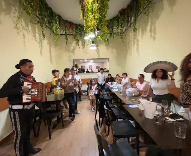 El Rocoto Restaurante 2