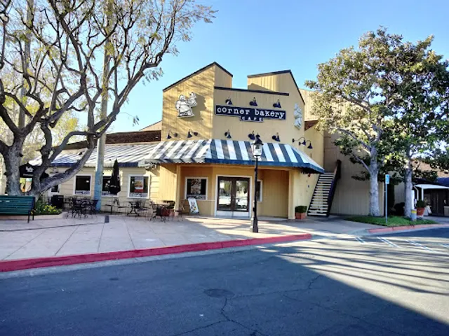 Corner Bakery Cafe