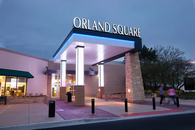 Orland Plaza Shopping Center