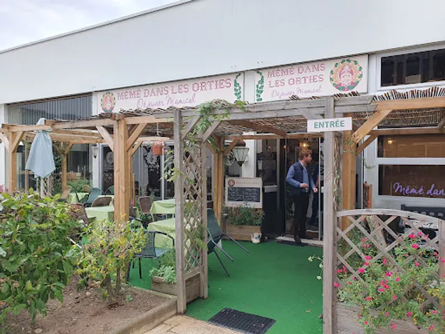 Mémé dans les orties