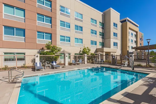 Holiday Inn Express & Suites Moreno Valley - Riverside by IHG