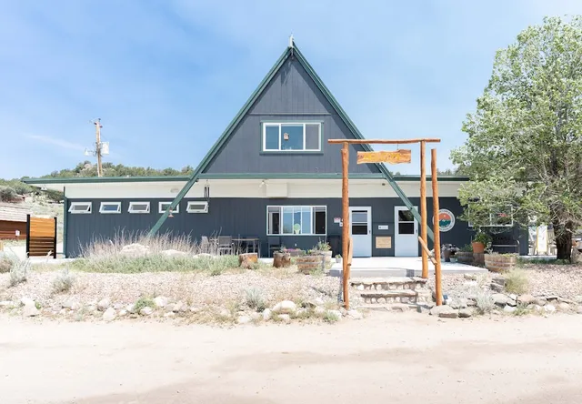 BV Overlook Camp & Lodging