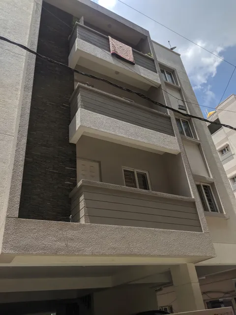 VISALA INN PG FOR WOMEN,S