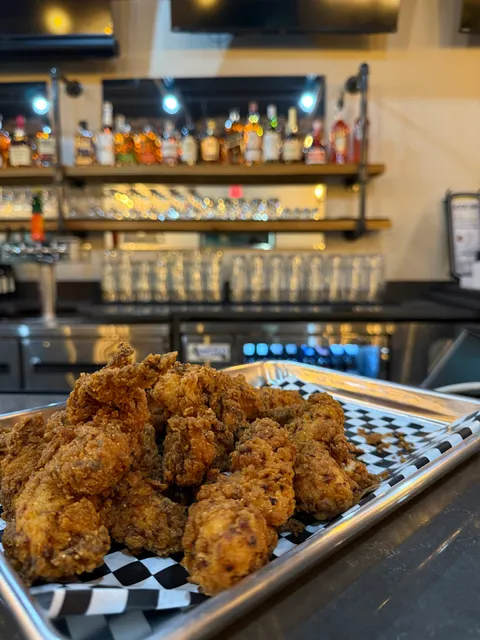 Diamond Plate Pub & Eatery