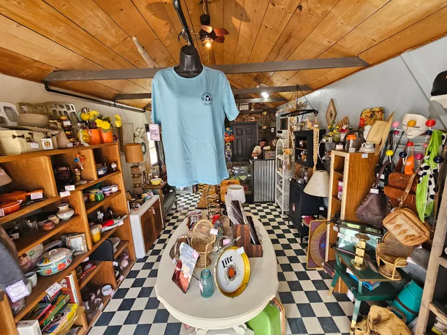 Radium Alley Thriftique