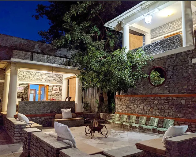 The Mountbatten Lodge