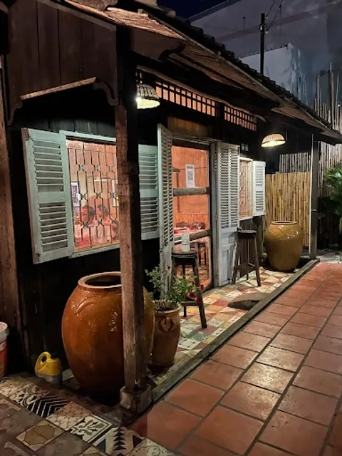 Sậy Steak House & Wine Bar