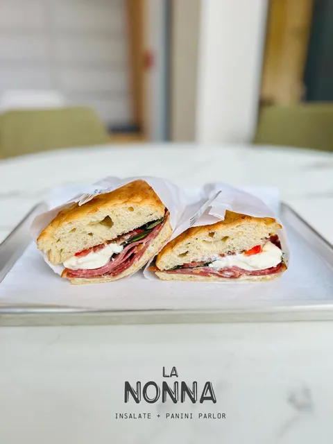 La Nonna - Insalate & Panini Parlor