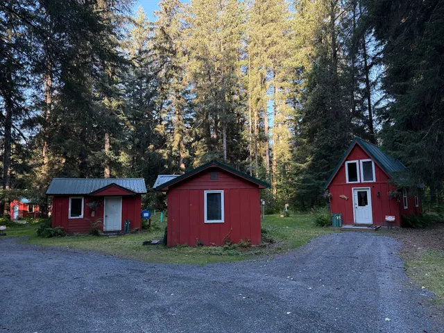 Bear Necessities Cottages
