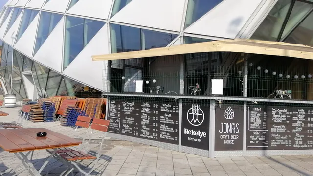 Jónás Craft Beer House