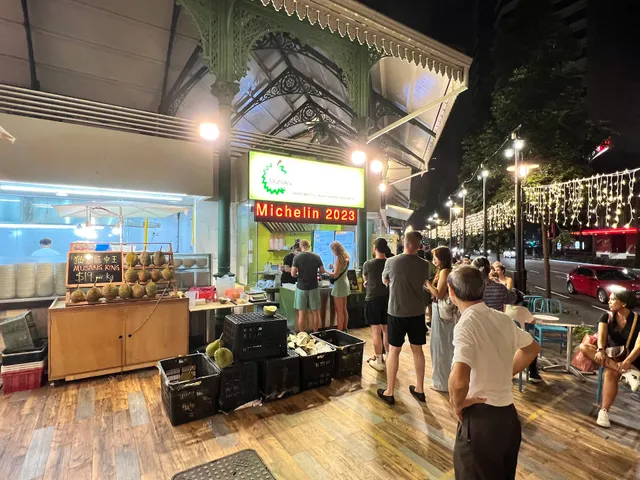 TIONG BAHRU DURIAN Desserts @ Lau Pa Sat (Vegan)