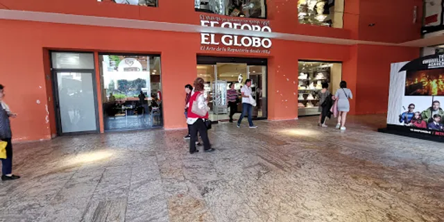 El Globo Plaza Satélite