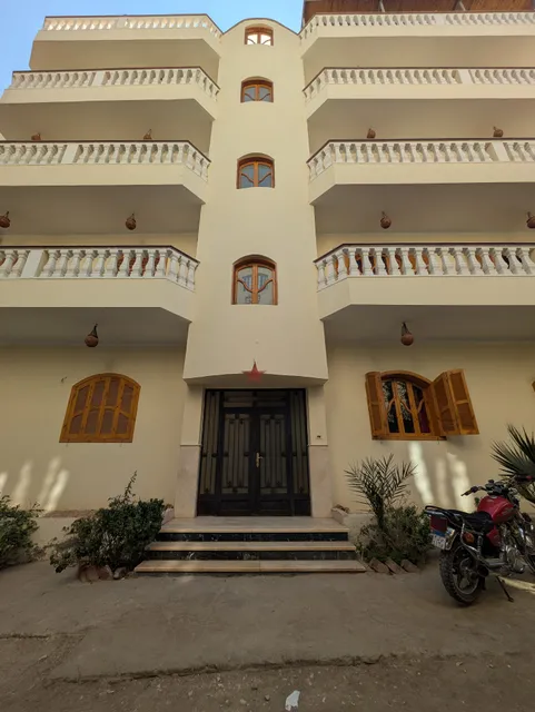 Morning Start Apartments