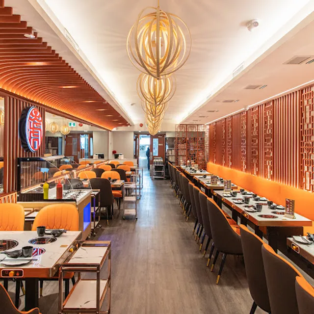 DAHU Hotpot - Downtown Toronto 大虎重慶火鍋 旗艦店 加拿大