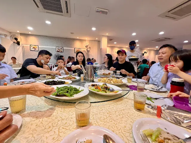 Chef Hong Kitchen Restaurant 滋味饭店 | Restoran Chef Hong Kitchen