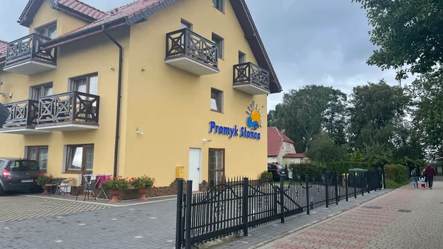 Promyk Słońca Wczasy Jarosławiec Pokoje Noclegi Nocowanie Morze