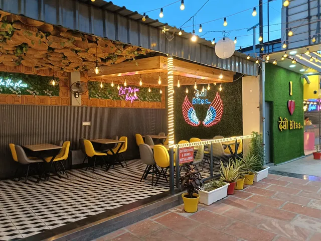 Desi Bites Restaurant | best family restaurants in meerut bypass | meerut highway restaurant