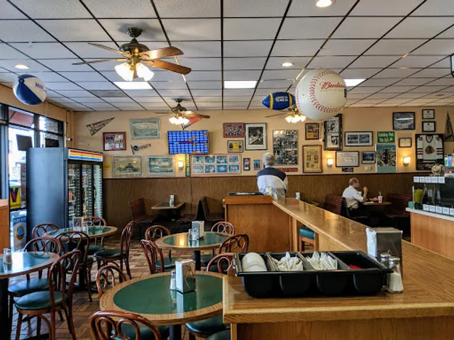 Mustard's Chicago Style Eatery