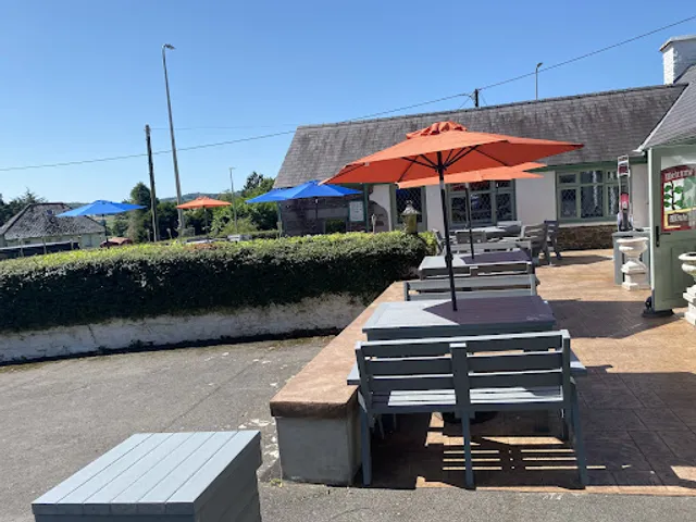 White Hart Inn Llanddarog