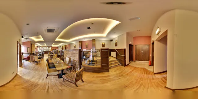 Horseshoe & Saddlers