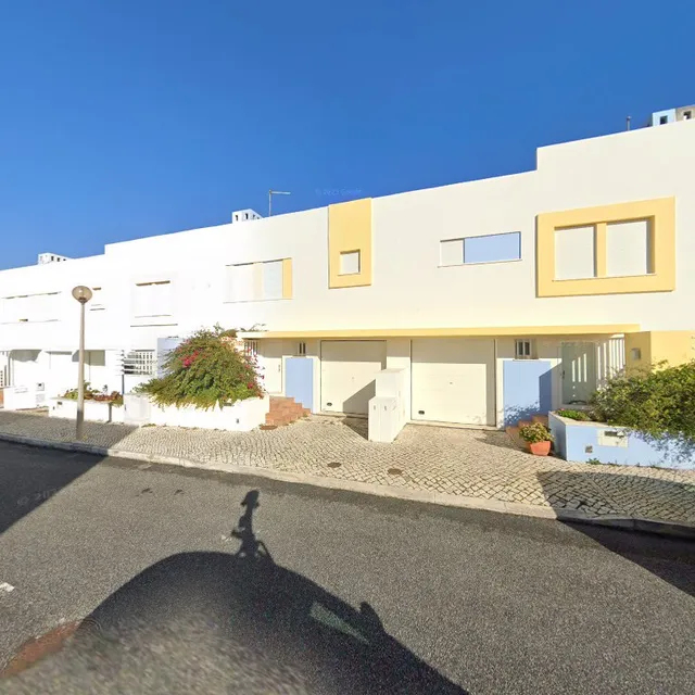 Holy Cross - Guest House