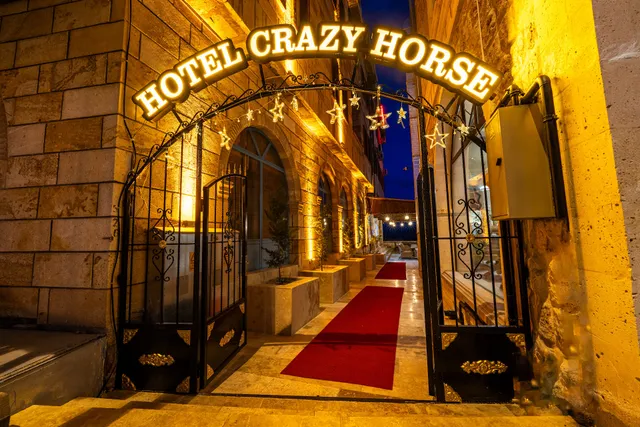 Hotels Crazy Horse