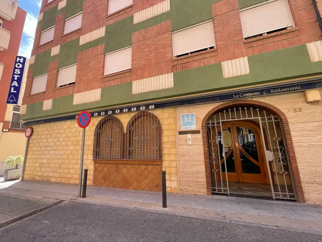 Hostal la Campana