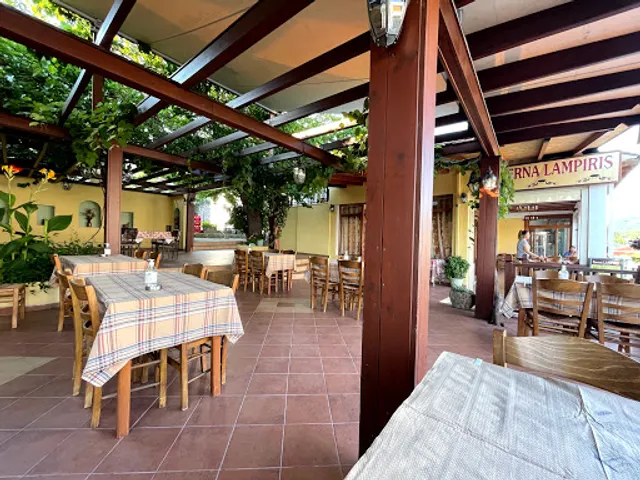 Taverna Lampiris