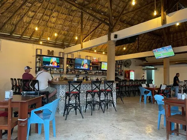 El Marinero Progreso Restaurant Bar